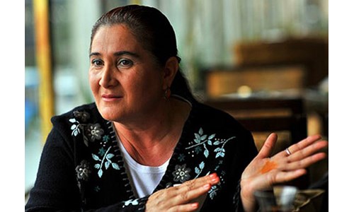 SABAHAT AKKİRAZ KONSERİ VALİLİKÇE YASAKLANDI